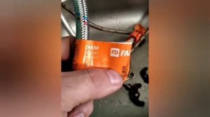 Замена гибкой подводки замена Шлангов к Смесителю