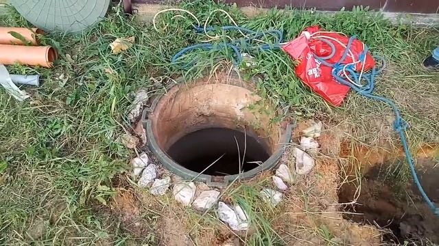 Монтаж очистного сооружения для автономной канализации на семью до 5 человек смотреть онлайн