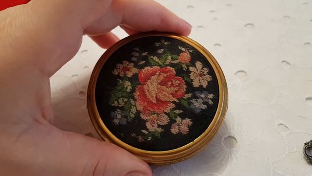 Секрет ! Старинные редкие украшения , урановое стекло . Розыгрыш приза ! смотреть онлайн
