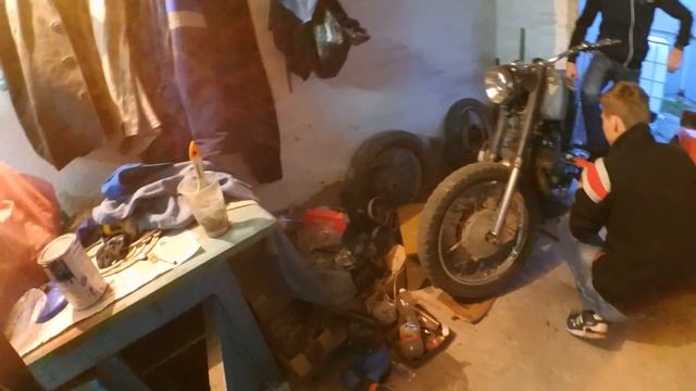 Как ИЖАТНИКИ разводят костер без спичек смотреть онлайн