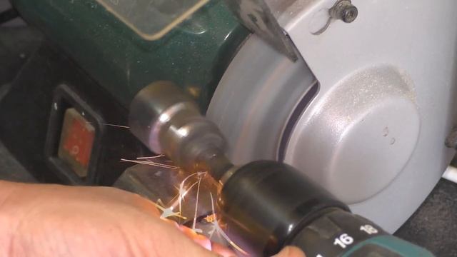 Крутая идея из торцевой головки и болта! смотреть онлайн