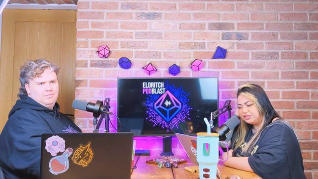 Reading 4 Awful D&D Horror Stories and 4 Wholesome Ones! | Ep 113 смотреть онлайн