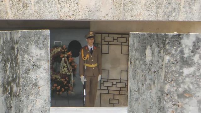 Santa Ifigenia Cemetery,military services Santiago de Cuba смотреть онлайн