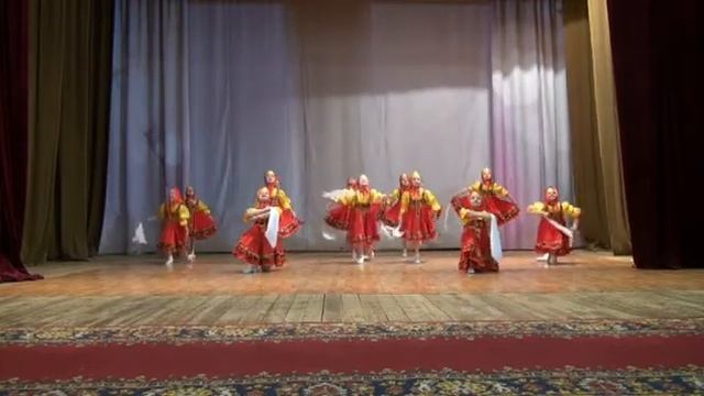 Ансамбль "Вдохновение" - 7-9 лет - "Русские матрёшечки" смотреть онлайн