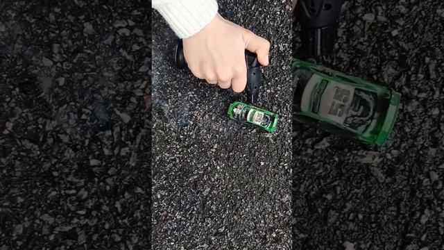 Сжигание Машинки Hotwheels Dodge challenger Drift смотреть онлайн