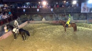 Рыцарский турнир. Замок Нессельбек Калининград .сайт е-трипстер