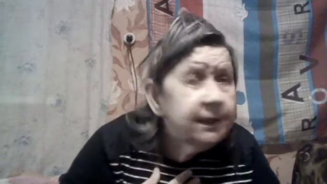 Мама поет песню Женщина сладкая женщина смотреть онлайн