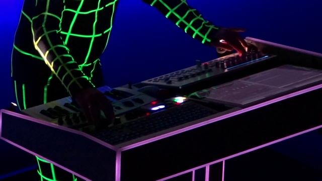 Kraftwerk.Music Non Stop Solos. Amsterdam Paradiso 2015 смотреть онлайн