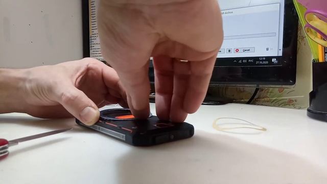 клеим кольцо скотчем смотреть онлайн