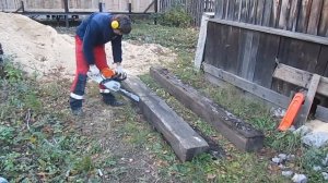 Вечные ступени к дому из шпал.