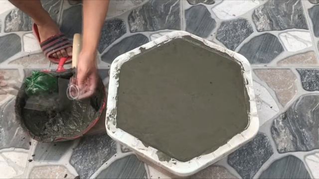 Превратил пластиковый цветочный горшок в полноценную печь!!! смотреть онлайн