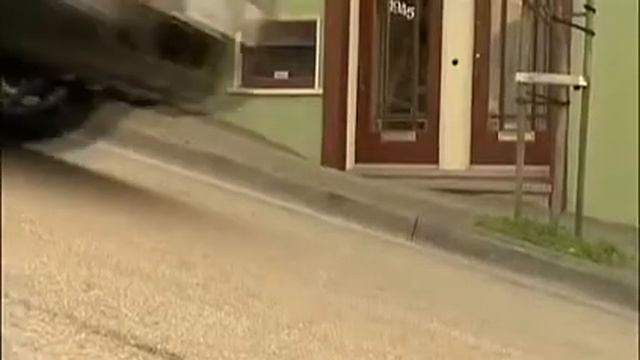 Volvo XC60 - demo of Hill Descent Control смотреть онлайн