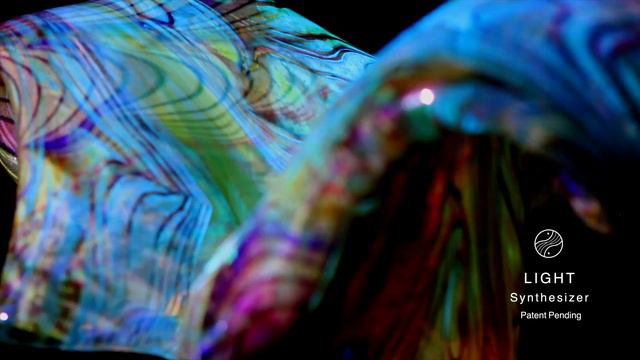 LIGHT Synthesizer ~ Fractal Generator with Marc Boutte' 'Split Leaf' Glass Sculpture смотреть онлайн