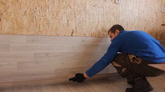 как приклеить ламинат на стену