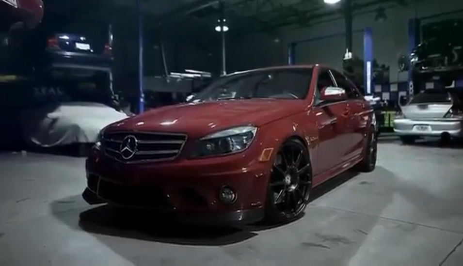 Mercedes Benz C63 AMG