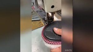 швейная рукавная 550 класс для окантовки тапочек.