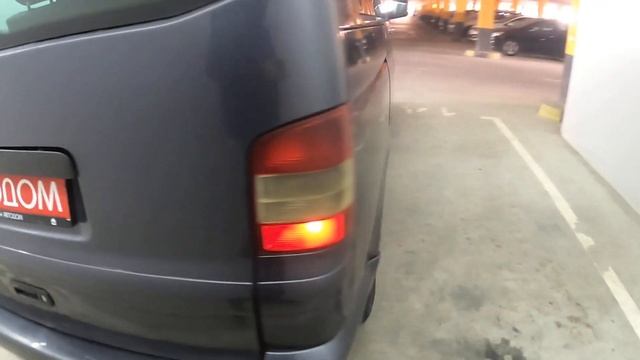 Volkswagen Multivan T5 2.5 MT (131 л.с.) 2004
