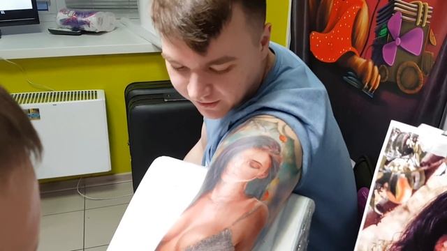 # 3 СТРАШНО?ПЕРВАЯ ТАТУИРОВКА У ПАРНЯ смотреть онлайн