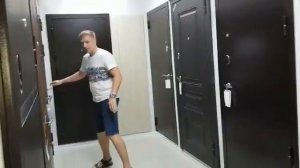Как должна закрываться правильная входная дверь.