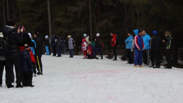 Альпийская гонка в трусах и париках смотреть онлайн