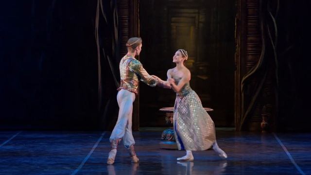 Nicoletta Manni & Andrijashenko 2021 - Bayadere Act 1 - La Scala смотреть онлайн