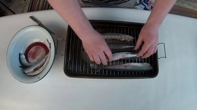Вкусно с нами.Копченая сайра./Tasty with us. Smoked saury. смотреть онлайн