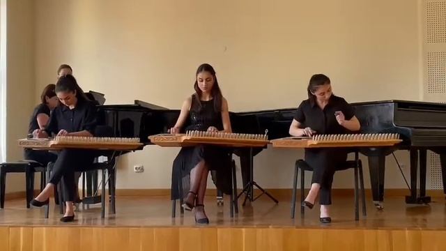 А.Бабаджанян ,,Твои следы " -,,Королева красоты" смотреть онлайн