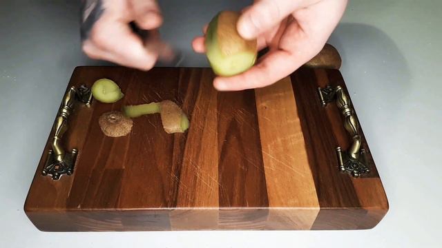 Vezmite 3 kiwi a pripravte si tento vynikajúci koláč, zachvilku hotový, jednoduchý recept. SUB смотреть онлайн