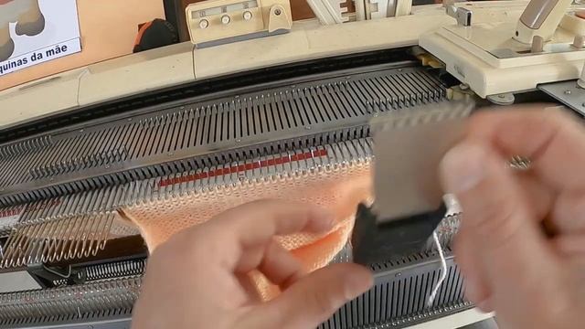 Tranças No Bolso Em Tricô à Máquina