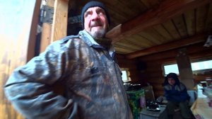 ОБУСТРОЙСТВО ИЗБЫ В ТАЙГЕ ДАЛЬНЕГО ВОСТОКА.