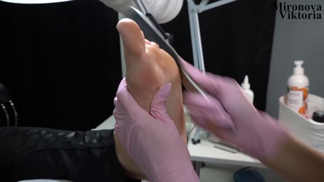 Порезала клиентку??♀️/ Тонкая кутикула/ Первый в жизни педикюр/ Геометрия смотреть онлайн