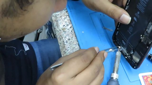 Best Video || How To iPhone 7/7plus Microphone Repiar || iPhone 7 Mouth Speaker Problem Solve смотреть онлайн