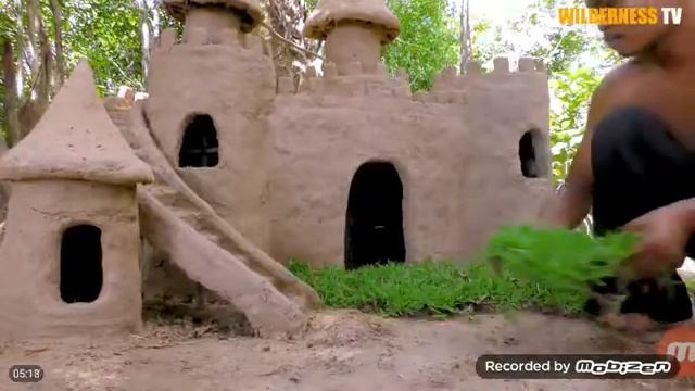 В лесу начали в даче делать домики для собак смотреть онлайн