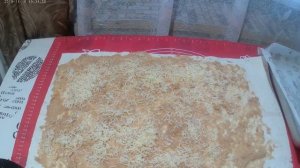 Готовлю быстрый рулет из лаваша с фаршем и сыром.