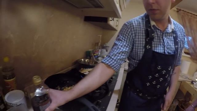 Паназиатская кухня, Рис чесночный с курицей смотреть онлайн