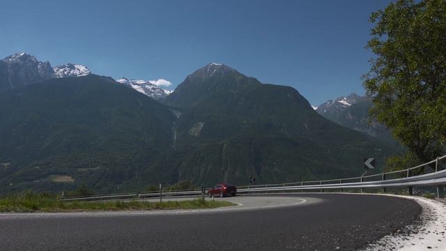 Mercedes-Benz GLC 350 d 4MATIC Coupe смотреть онлайн