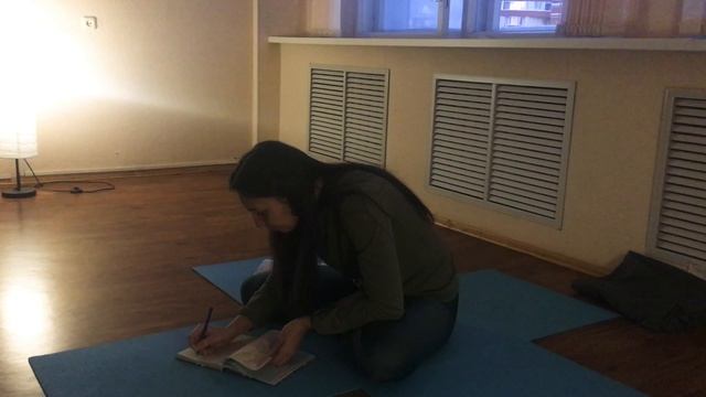 Практика Раджа йоги. Подводим итоги года. Пишем цели на Новый год. смотреть онлайн
