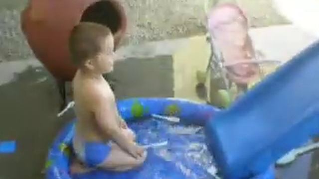 The Waterslide Game смотреть онлайн