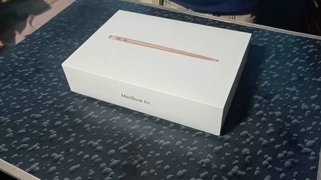 NEW MACBOOK AIR GOLD 8GB RAM, 256GB SSD смотреть онлайн