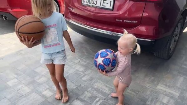 БАССЕЙН, ФУТБОЛ И ПРОЧИЕ РАЗВЛЕЧЕНИЯ САШИ С ДРУЗЬЯМИ. НИКА ЛАЙФ