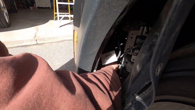 VW Tiguan Foglight Replacement Tutorial смотреть онлайн