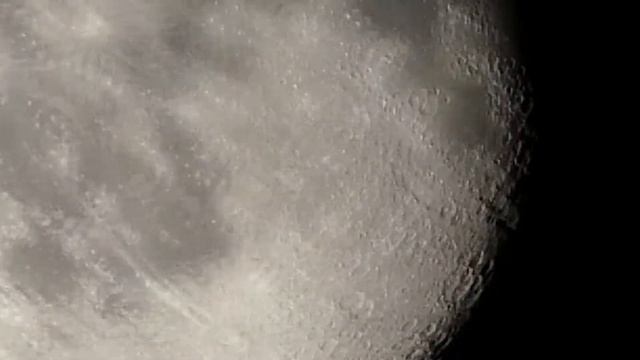 Panasonic Lumix DC-FZ82 - Moon zoom test смотреть онлайн