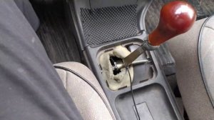 Как убрать свободный ход рычага КПП ВАЗ 2114 2108 2110 калина приора гранта