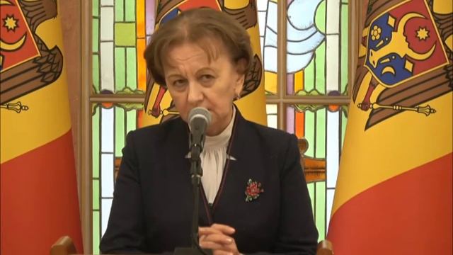 Зинаида Гречаный: Заседание парламента сегодня не состоится. Тема отставки кабмина исчерпана смотреть онлайн