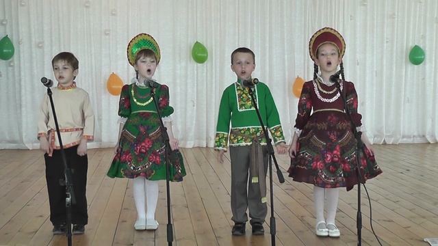 Крутится, вертится шар голубой. Квартет "Ириски" 2014 г. смотреть онлайн