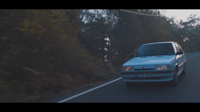 Renault 11 Flash S | 10 bin TL'ye yerli GTI | Bir tur versene смотреть онлайн