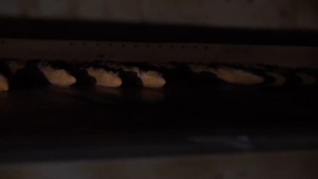 August Product Hero-La Boulangerie-Croissant Toast смотреть онлайн
