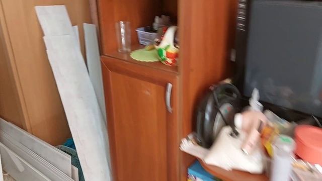 Сделали балкон и кухню. Ремонт дороги. смотреть онлайн