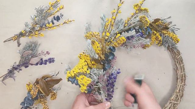 DIY Wreath With Real Preserved Flowers - Step By Step Tutorial
