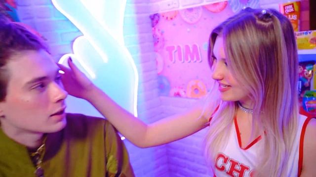 Чирлидерша Стала Зомби! Как Стать Популярной в Школе Монстров смотреть онлайн